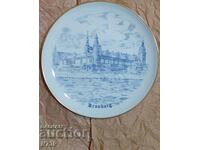 PORCELAIN PLATE. COLLECTION. MADE IN DENMARK. .