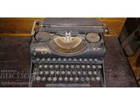 Vintage typewriter OLIMPYQ