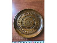 PLATE PLATE CARVING WALNUT