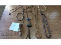 Jewelery and ornaments lot 11